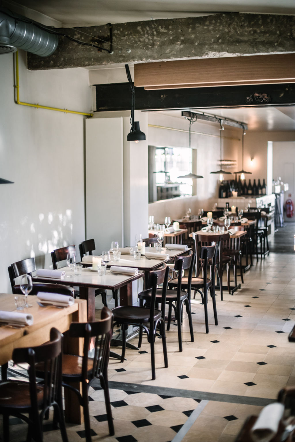 Gare Au Gorille 68 Rue Des Dames 75017 Paris Gare au Gorille - restaurant Paris - ViaMichelin